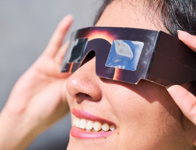 Éclipse solaire du 12 août 2026 : la date à ne pas manquer (et comment l'observer sans danger)